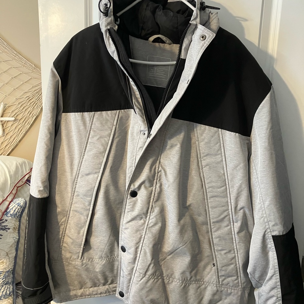 Men's Black and Grey Heavy Winter Hooded Jacket
